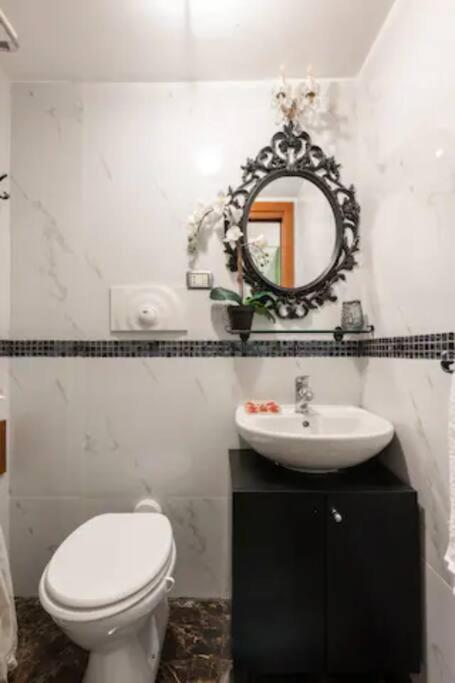 Apt 0 In The Historic Center Бари Экстерьер фото
